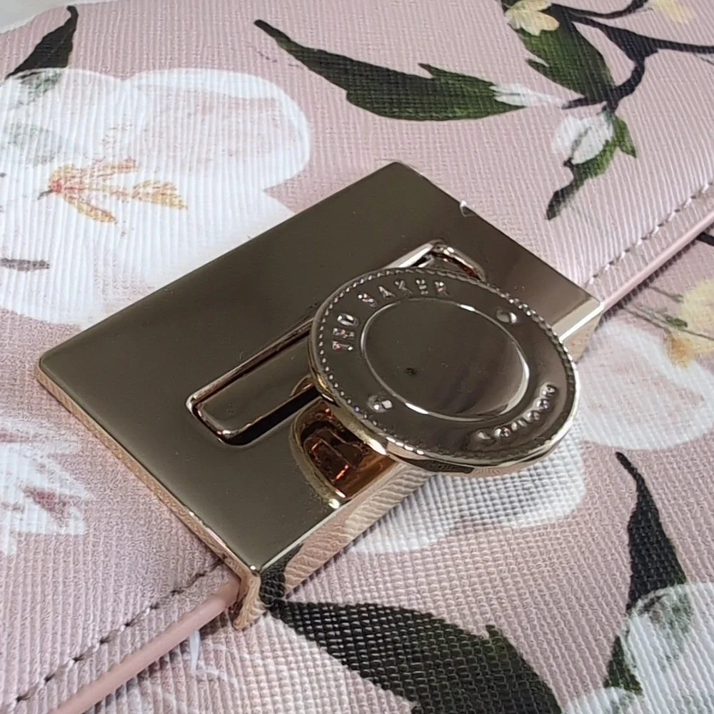 Ted Baker Parisa Elegant Floral Shoulder Clutch Bag, Removable Chain Strap 🌸 - Picture 5 of 15